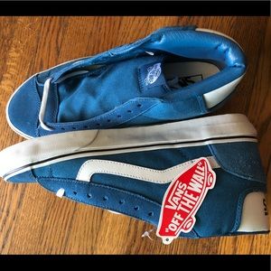 NWT hightop Mens Vans sneaker